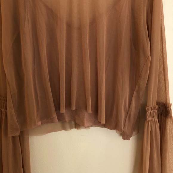 Brown blouse 🤎 - Picture 3 of 4